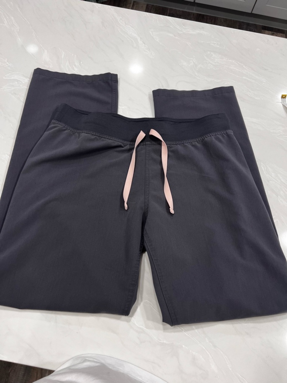 FIGS Technical Collection Livingston Basic Gray Women’s Size Medium